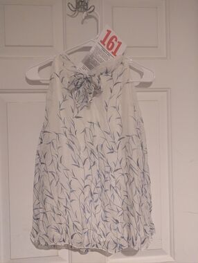 Lot 161 White Sleeveless Blouse - Small
